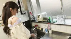 【個人撮影】まりあ/21歳/メイドカフェ店員 中出し！/とにかくかわいい…/彼氏ん家/どエロ美少女/スレンダー/デカクリ/お風呂場プレイ/3発射/2SEX/フェラ/口内発射/顔射/お掃除フェラ/精子大好きっ子の4番目のサンプル画像