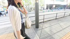 マジ軟派、初撮。 2129 OLといえばスラックスと尻を体現するスレンダー美人お姉さんを発見し、いつもより尻多めでバック！恥ずかしそうに口に手をあてて喘ぐ立ちバックは間違いなく抜ける！！のサムネイル画像