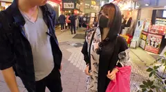 マジ軟派、初撮。 1344 上野アメ横で見つけた奇抜ファッションギャル。これからバイトというところをギャラで釣ってどうにか出演してもらうことに。安心したのも束の間、下着公開から本番に至るまでジャンケンに勝ったらOKというトンデモ展開。これバラエティだっけ？AVだっけ？のサムネイル画像