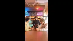 僕の幸運なエロい体験 お洒落なカフェで友人に勧められたマッチングアプリでそこの美人店員が謎に釣れて、一瞬美人局かと疑うくらいトントン拍子でホテルに行ったらただのど変態だった話 美園和花のサムネイル画像