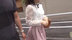 いいなり敏感M娘◆テニサー所属の女子大生ちはるちゃん(20歳)は頼み込んだら断れない&流されやすい言いなり娘？！ラブホテルに入ればエロい雰囲気にも押され清楚に見えるルックスからは想像出来ないムッツリMな本性が露に！「乳首噛まれるの好き…」と噛ミングアウトして悶えるビクビク敏感セックス！！：いくらでラブホ！？ No.013のサムネイル画像