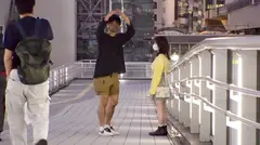 マジ軟派、初撮。 1883 バイト帰りのJDを渋谷でナンパ！大人しい顔して自分から浮気してくスタイルの小悪魔肉食女子だった！ピンク乳首の美巨乳にスベスベ美尻！おまけに何回もイッちゃうHなカラダ♪のサムネイル画像