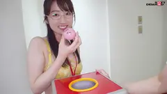 業務中の真剣な表情とのギャップ必見！ユーザー様のギン勃ちペニスにうっとり赤面！SOD女子社員 ハダカになるより恥ずかしい脱ぎキャンBOX野球拳 総務部1年目 斉藤月乃の10番目のサンプル画像