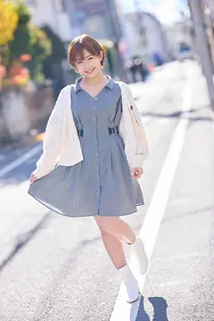 紗倉まなが女性慣れしていない童貞くんの家を訪れ優しくエッチにリードしちゃいました！のサムネイル画像