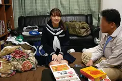 家出少女とオジサンの小さな恋の物語 松本いちかのサムネイル画像