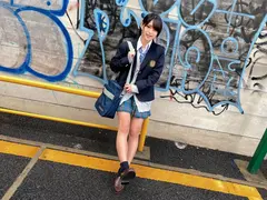 女子学生図鑑「クラスメイト紹介してください！」で紡ぐ制服の輪新・青い制服編Mちゃん出逢った瞬間に通じ合う相性抜群のち○ぽとま○こ！イキまくりのお祭り4PSEX！！のサムネイル画像