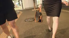 マジ軟派、初撮。 2153 「霊視ナンパ in川崎──既婚者？関係ありません！仕事バリバリの爆乳&爆尻OLがセックスレスで溜まりに溜まった性欲を霊の導きで浄化？！無限イキ地獄編！の4番目のサンプル画像