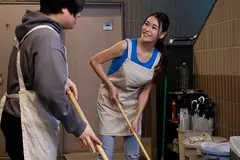 アルバイト(パート)先で知り合った10年アソコを舐められてないバツ2の熟女！久々のセックスで1日でキツマンからガバマン！！ 波多野結衣 鈴木真夕 橘メアリーの6番目のサンプル画像