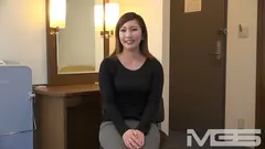 バツイチ子持ちの関西パイパン熟女。 初めてのAV出演で見せた欲情とドスケベな素顔・・・。33歳 大阪在住素人のサムネイル画像