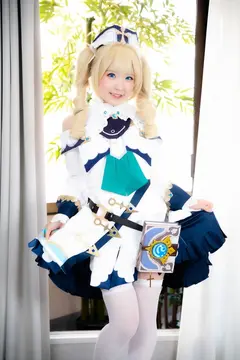 クソ雑魚メスガキレイヤー完全種付け記録 脱水寸前絶頂潮吹き体液まみれの3P孕ませ中出しセックス撮影会 皆月ひかるのサムネイル画像