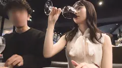 マジ軟派、初撮。 2018 雨降る新宿の夜に一人佇む美女をナンパ！一緒に飲みませんかと声をかけ、あれよあれよと終電逃し！貪るようなキスからお酒で火照った敏感スレンダーボディを震わす・・・！の4番目のサンプル画像