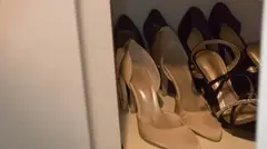 街行くセレブ人妻をナンパしてAV自宅撮影！⇒中出し性交！ celeb.32 結婚7年目で夫婦仲も冷め女性としても枯れ始めた奥様の奥底に眠る性欲を呼び覚ます……！ in 西麻布の4番目のサンプル画像