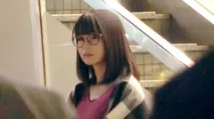 【メガネ女子】27歳【毎日オナニー】りんちゃん参上！箱根で旅館の仲居さんをしている彼女の応募理由は『箱根夜はする事ないんです…』彼氏募集中でSEX大好きなのに1年間【SEXご無沙汰女子】メガネ＝真面目な時代はもう古い！【メガネ＝変態】男に飢えた旅館の仲居は何度も絶頂を繰り返す…。『変態にメガネも仲居も関係ないのょ♪』のサムネイル画像