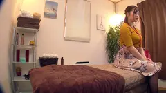 あや 24歳 FカップパイパンOLのサムネイル画像