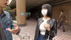 マジ軟派、初撮。 1946 【ホントにFカップ？？】【世界を股にかける美女】ラップ越しキスチャレンジに参加してくれたノリの良いお姉さん♪ワールドワイドなおっぱいと名器で男を沼らせる！！のサムネイル画像