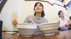 【検証】お一人様(ラーメン)女子は店内ナンパで釣れるのか？ まおさん(22) OL→お一人様ラーメンは週2で！味噌が好き！→好きな男のタイプは味噌色に日焼けしたマッチョww！？→自称経験人数1人の恥ずかしがりOLを口説き車中でパイパンエロマ○コに生ハメ！のサムネイル画像