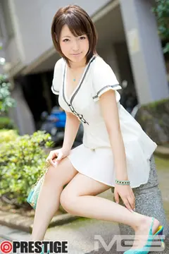 隣の綺麗なお姉さんのサムネイル画像