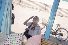 あいりちゃん(19)マジックミラー号 もうすぐ夏休み！田舎で育った夏服女子がはじめてのオモチャで激イキ絶頂体験！のサムネイル画像