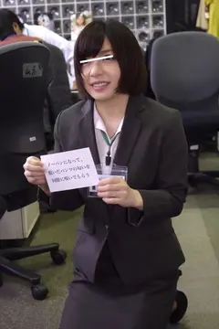 SOD女子社員 夏季ボーナス倍増チャンス！社内宝探しゲーム 美尻丸出し！四つん這い！で同僚が働いている業務中の社内を探しまわる大羞恥チャレンジ！の10番目のサンプル画像