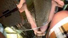 Gカップはみ尻ギャルをNTR！！彼氏に一途な巨乳美女ギャルが理性崩壊！！トイレに籠りオナニーにふけってるトコロに勃起チ○コで生突撃！！指で！！舌で！！チ○コでこねくり回され栓崩壊で大量潮吹き中出し2連発！！/ラブホドキュメンタリー休憩2時間/82の6番目のサンプル画像