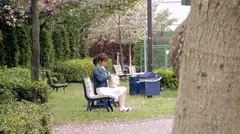 桐谷○玲に似てると言われる新卒22歳の建設会社勤務りほちゃん参上！応募理由は「ゴリゴリのAV男優さんとエッチしたくて♪」彼氏はいるけど男優とSEXしたい！？「AV見てオナニーします(恥)」それではオナニー見せてくれたら男優とSEXさせてあげますよ！で恥じらいながらもオナニー御披露！念願の男優とSEX！駅弁されて激イキ状態！「こんな体位初めて〜〜♪」楽しそうですね！のサムネイル画像