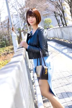 【侮るなイルマ、最強ヤリマンママ】出演理由が「養育費に…」なんて言ってますけど、毎日旦那とHしててまだAVに出たいだなんてどんだけおち●ぽ好きなんですかド変態ママさんww 毎日のSEXじゃ物足りない！濃厚性交でガチイキの夜！ at埼玉県入間市 入間市駅前の14番目のサンプル画像