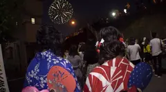 【花火大会・浴衣ナンパ!】美乳浴衣女子2人組!大量潮吹き!浴衣はだける絶頂イキまくりセックス!のサムネイル画像