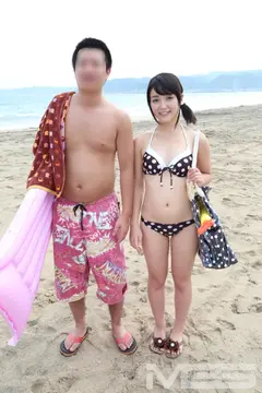 「カップル限定」マジックミラー号の中で、自慢の彼女を「寝とって」真正中出し！ 8の9番目のサンプル画像