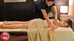 魅惑の快楽絶頂マッサージ～極上裏オプSEX40連発～8時間BESTの10番目のサンプル画像