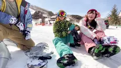 スキー場で見つけた失恋したての童顔巨乳JDを口説き落としてハメ撮り！イラマチオで興奮する連続お漏らし変態美少女のドMま〇こファックで大量中出しｗｗのサムネイル画像