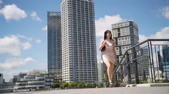 ラグジュTV 1805 【私だけイッちゃってごめんなさい…】いじらしくって、エロ可愛い。儚い透明感、もちもち乳房、スラっと伸びた長い脚。男の理想を詰め込んだ、骨抜き必至の白雪女子。【えっちな階段、もう一歩進みたい】のサムネイル画像