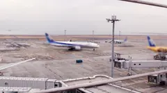 マジ軟派、初撮。 1307 空港で捕まえたIT会社に勤めるデキる女！話の流れにノって電マを当てるとビクビクと大痙攣&厭らしい音を立ててどエロいフェラテク！美人キャリアウーマンは奇しくもセックスでもデキる女だった…！のサムネイル画像