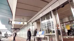 マジ軟派、初撮。 1307 空港で捕まえたIT会社に勤めるデキる女！話の流れにノって電マを当てるとビクビクと大痙攣&厭らしい音を立ててどエロいフェラテク！美人キャリアウーマンは奇しくもセックスでもデキる女だった…！のサムネイル画像