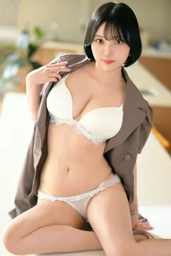 グラマラスで小柄なトロンボーン講師 厚い唇で奏でる官能、Gカップの上品な美乳と美尻が溢れる欲望に揺れる ラグジュTV 1849のサムネイル画像