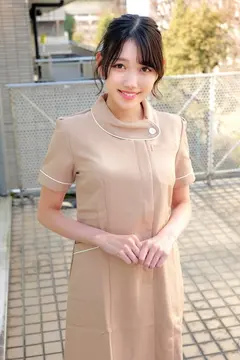 高級美容サロン勤務の美人セラピストさんがお口だけでじゅぽんじゅっぽんバキュームノーハンドフェラ！？ あずささん さくらさんのサムネイル画像