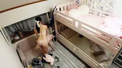 有名私大女子寮覗き 体を震わせ何度もイキまくるオナニー記録のサムネイル画像