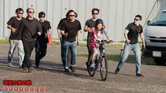 【SHIGEKI×SODSTAR】これが限界ギリギリ公然露出潮吹き 小倉由菜アクメ自転車がイクッ！の11番目のサンプル画像