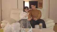 隠れ巨乳のめがね女子と宅飲み&生挿入のサムネイル画像