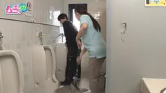 ニンゲン観察 「おしっこ舐めて綺麗にしましょうか？」働く男性のおち●ぽ掃除が生き甲斐の、トイレ清掃バイトのド変態お姉さん 若林ゆりなの4番目のサンプル画像