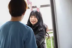 即ヤリ専門！入室5秒で唾液たっぷりのベロちゅうで悩める絶倫M男君をビンビンにさせる小悪魔美少女 北岡果林20歳のサムネイル画像