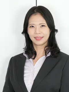 熟妻ドラマ 取引先の専務に呼び出され恥部を弄ばれる秘書 部下を誘惑し肉棒にムシャブリつく女上司のサムネイル画像