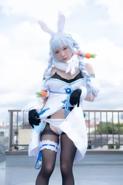 美少女コスプレイヤーさんの本性めくれるド淫乱痴女化！！情熱的汗だく3P中出しセックス！！【2キャラ収録！！】のサムネイル画像