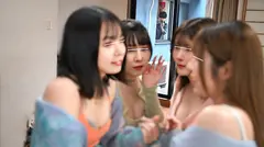 向かい部屋の女子寮の覗きに気付かれて以来、女子大生達が毎日窓越しに誘ってきます。若さゆえの性欲を受け止める花びら回転ハーレムSEXのサムネイル画像