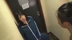 【潜入レポ】日本一接客態度が悪い熟女風俗店(1)～ムカつく態度のおばさんを激ピスSEXで懲らしめたった！のサムネイル画像