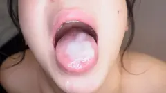 大量ぶっかけ志願 白く汚されたい変態素人妻 ゆかさんの12番目のサンプル画像