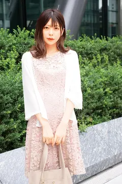 豪華特賞続出！街角シロウト初撮り人妻ちゃんねる まさかのAI顔で二度見確定！奇跡的美人がヤリマン中出し奥様に変貌するベスト4時間 12人の7番目のサンプル画像