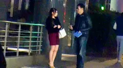 街行くセレブ人妻をナンパしてAV自宅撮影！⇒中出し性交！ celeb.53 悩みはないと言いながら「旦那が淡泊…」と本音をポロリ！！根はスケベェな奥様の押しの弱さにつけ込みS○X！！ in 新宿区のサムネイル画像