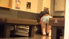 100%完全ガチ！噂の素人激カワ看板娘にアポなし取材⇒AV交渉！ target.3 香川出身居酒屋ビア娘！チ○ポサーバーからご褒美プレゼント！？ in北千住のサムネイル画像