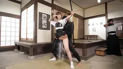 ようこそ日本へ！これが新しいJAPAN！ オマ●コを刺激されながら華道・茶道・弓道を極める イキ我慢ジャパニーズガールズ 弓道編の4番目のサンプル画像