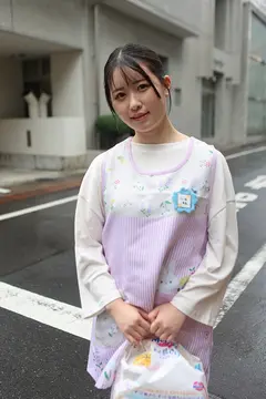 美人保育士を性感マッサージでとことんイカせてみた豪華版(2)のサムネイル画像